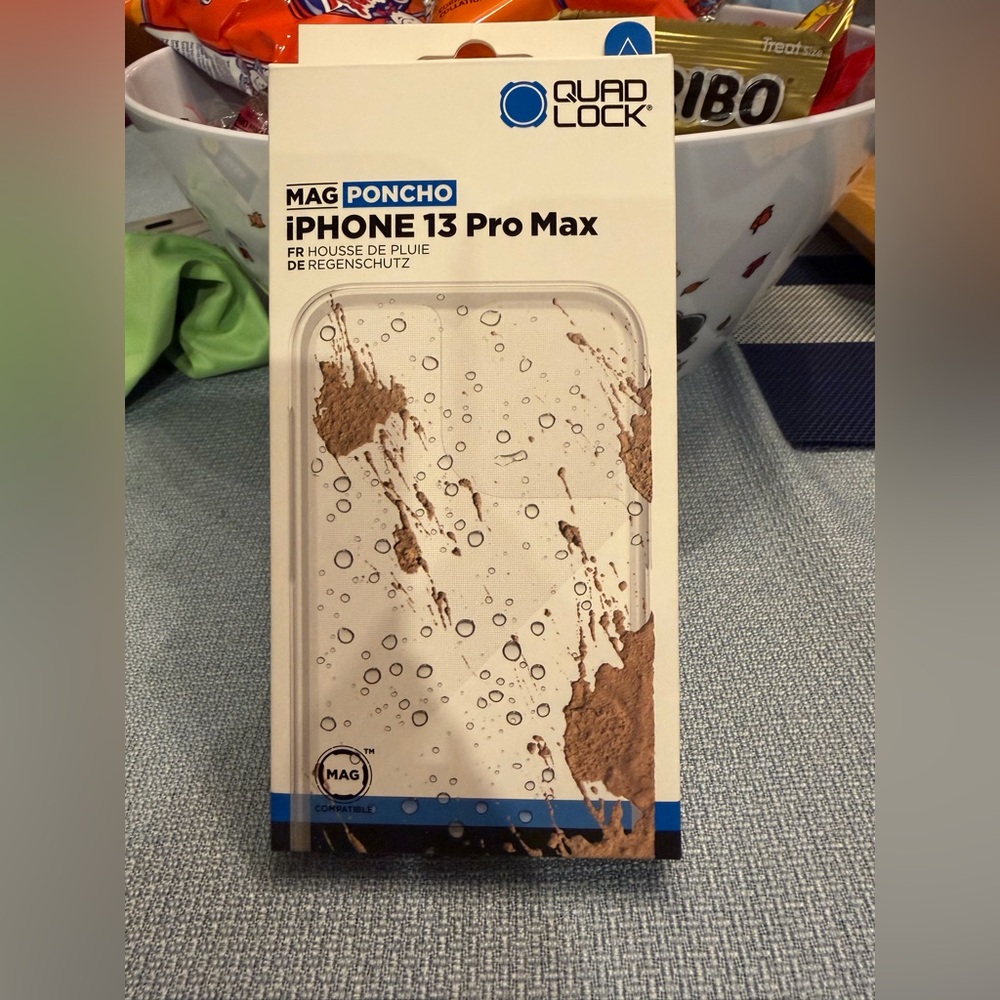 Quad lock Mag Ponch for iPhone 13 Pro Max Case - Clear Splash Design